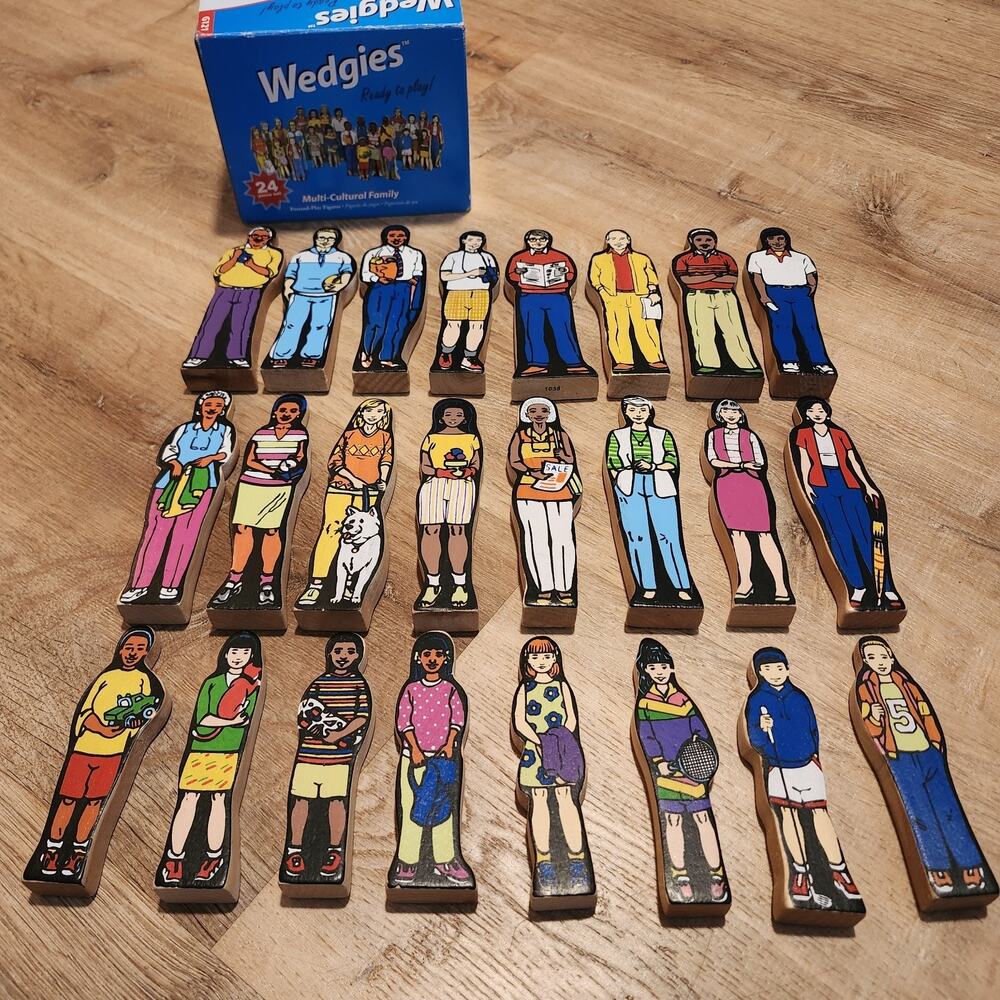 Vtg Guidecraft Wooden Wedgies Multi-Cultural Family Figures Rare W/Box